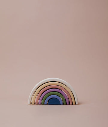 Houten regenboog stapelaar - wit buiten - Raduga Grez